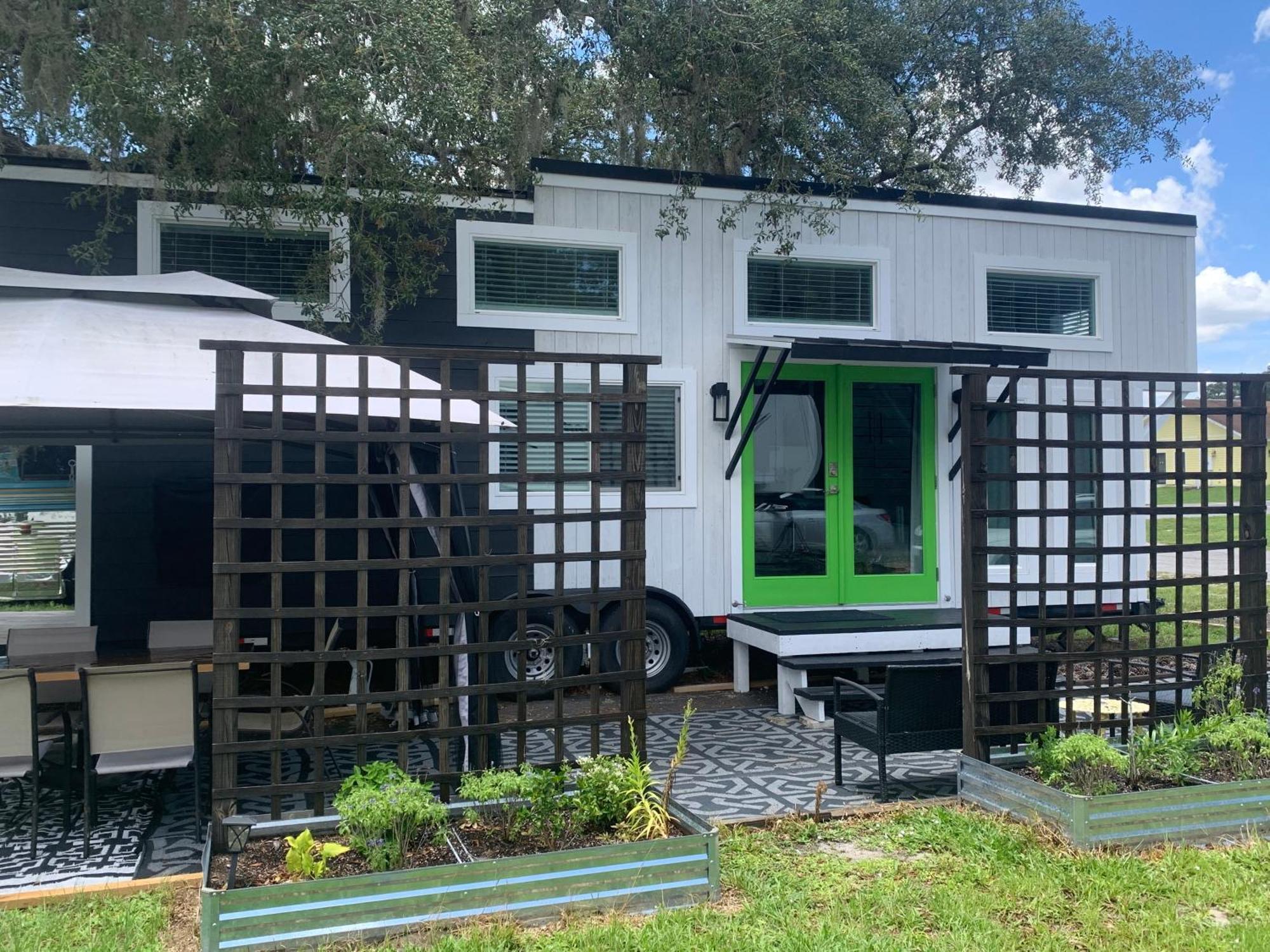Pet Friendly, Modern Tiny House In Vibrant Clermont Exterior foto